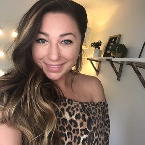 Meet your Posher, Elena